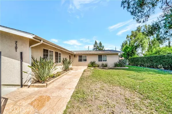 West Hills, CA 91307,7101 Fallbrook AVE