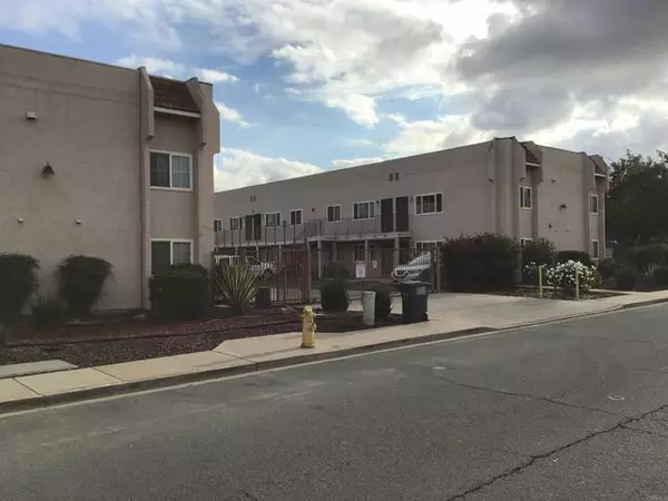 Ramona, CA 92065,632 A ST 22