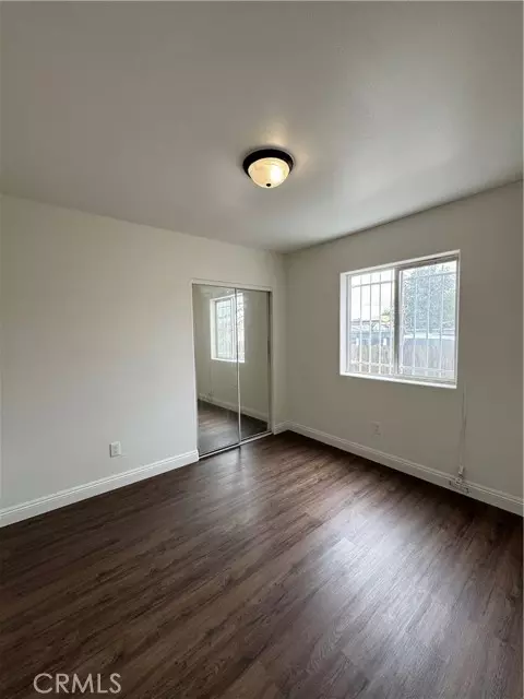 Los Angeles, CA 90047,7112 S Denker