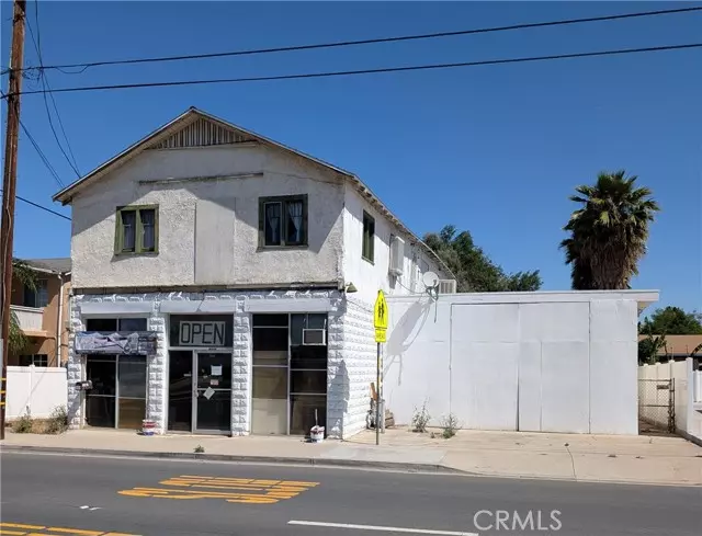 Riverside, CA 92507,1071 Center ST