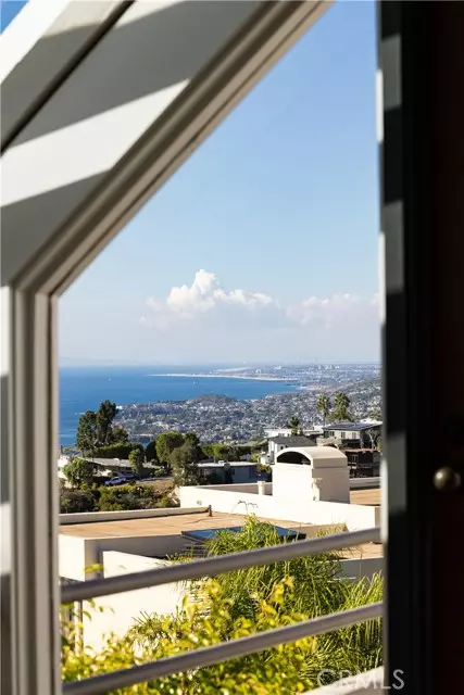 Laguna Beach, CA 92651,741 Marlin