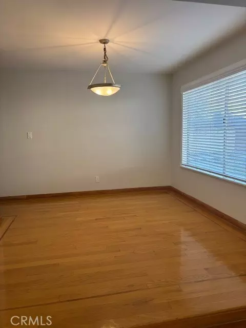 Chatsworth, CA 91311,10645 WILLOWBRAE AVE