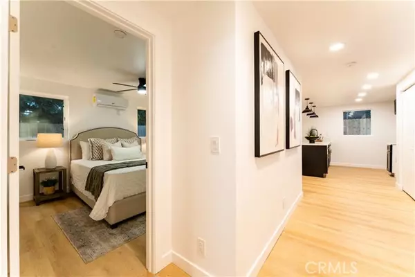 Los Angeles, CA 90019,1189 Crenshaw BLD