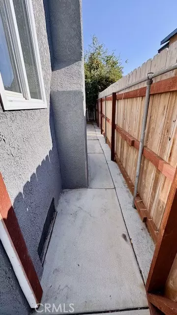 Los Angeles, CA 90044,1026 W 108th