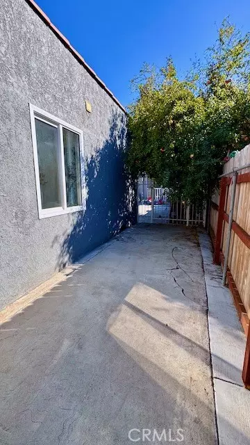 Los Angeles, CA 90044,1026 W 108th