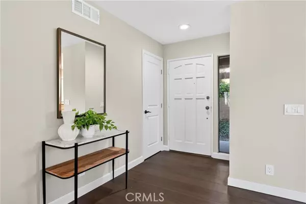 Irvine, CA 92612,16 Rana 57