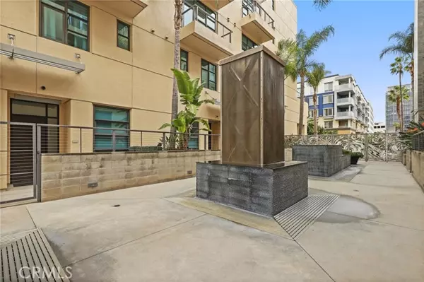 Long Beach, CA 90802,133 The Promenade 118