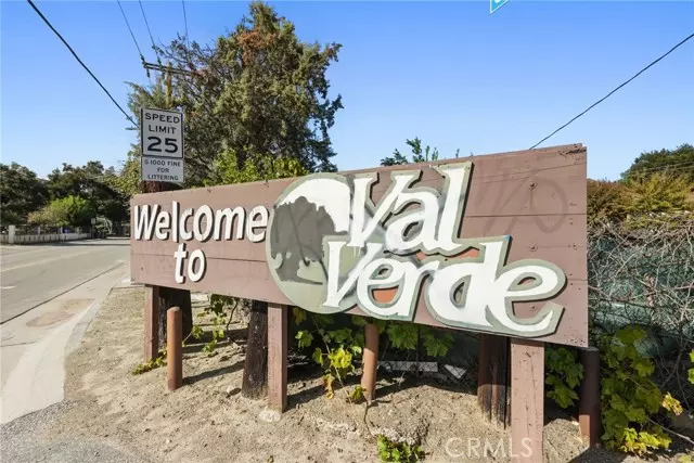 Val Verde, CA 91384,30257 Trellis Rd