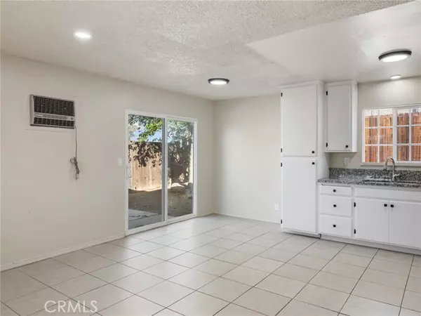 Victorville, CA 92395,16582 Batson RD