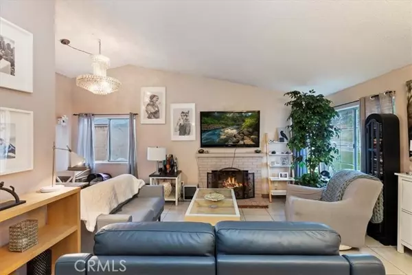 Rialto, CA 92376,156 S Loretta