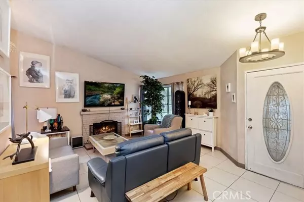 Rialto, CA 92376,156 S Loretta