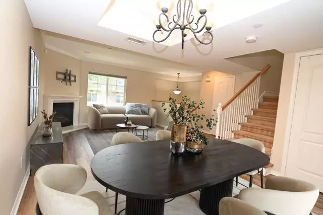 Carlsbad, CA 92008,4035 Bluff View WAY