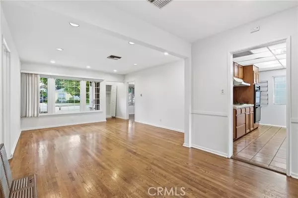 Encino, CA 91436,16753 Magnolia