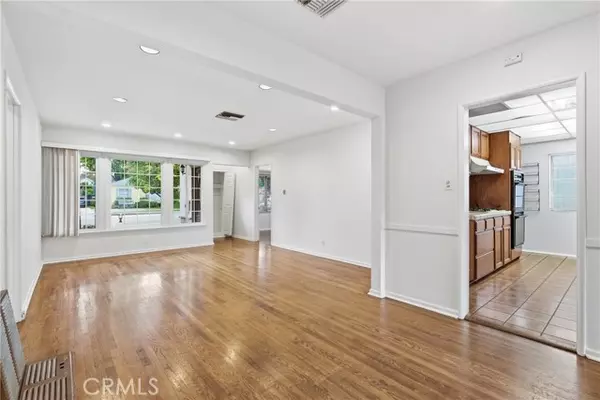 Encino, CA 91436,16753 Magnolia