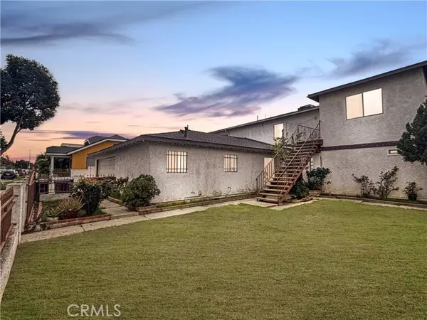 836 E New York, Long Beach, CA 90813