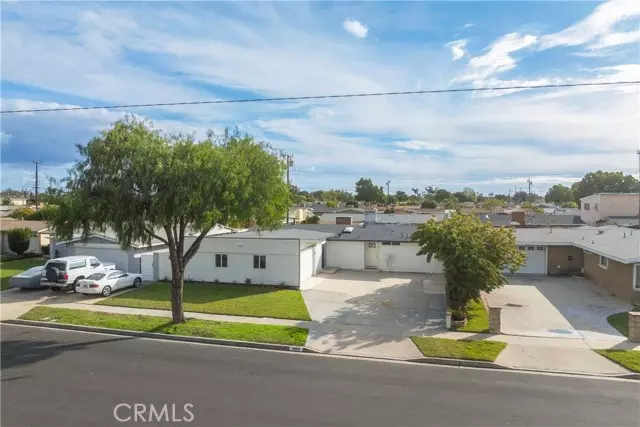 5884 Los Encinos, Buena Park, CA 90620