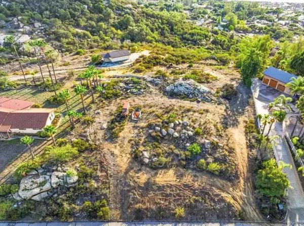 14027 Calle De VIS, Valley Center, CA 92082