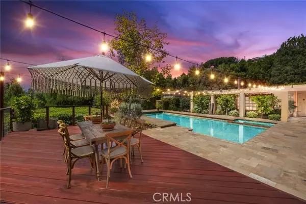 10162 La Sierra, North Tustin, CA 92705