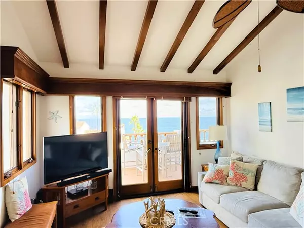 Avalon, CA 90704,60 Playa Azul