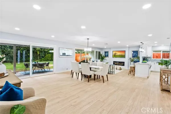 1201 E Fairway, Orange, CA 92866