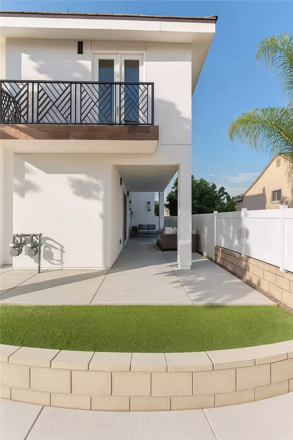 Westminster, CA 92683,14472 Moran