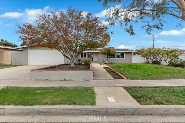 2371 Rutgers, Costa Mesa, CA 92626