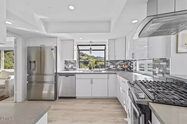 Camarillo, CA 93010,542 San Clemente WAY