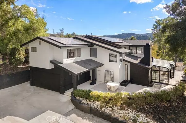 Newhall, CA 91321,23229 8th ST