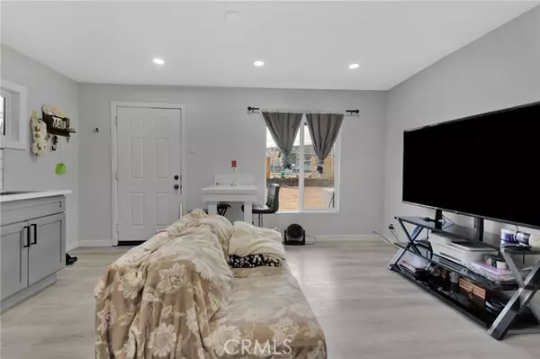 Barstow, CA 92301,112 May Ave