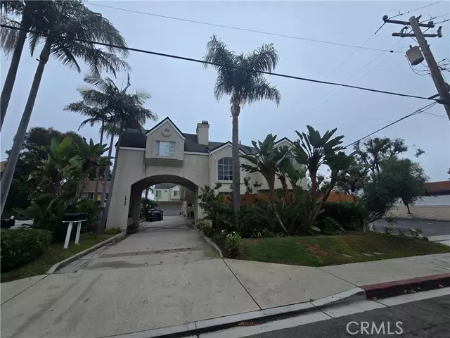 Costa Mesa, CA 92627,1920 Maple C