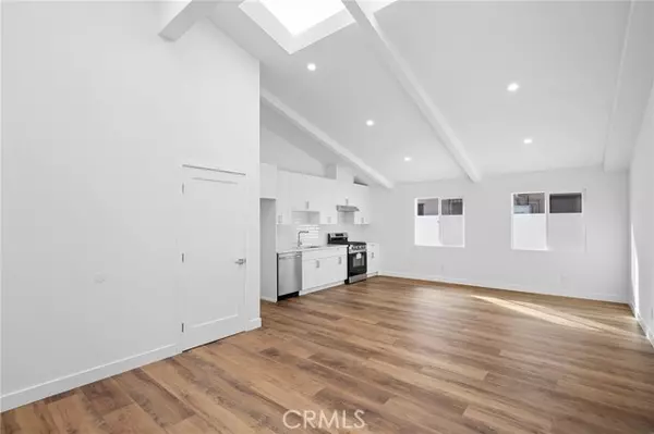 North Hollywood, CA 91605,13010 Hartland