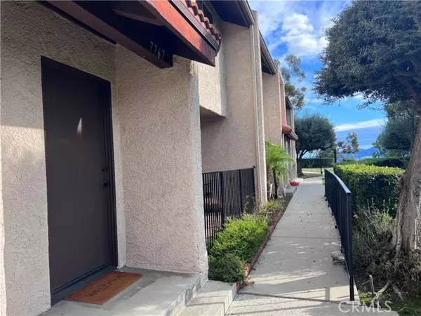 7767 Via Rosa Maria, Burbank, CA 91504