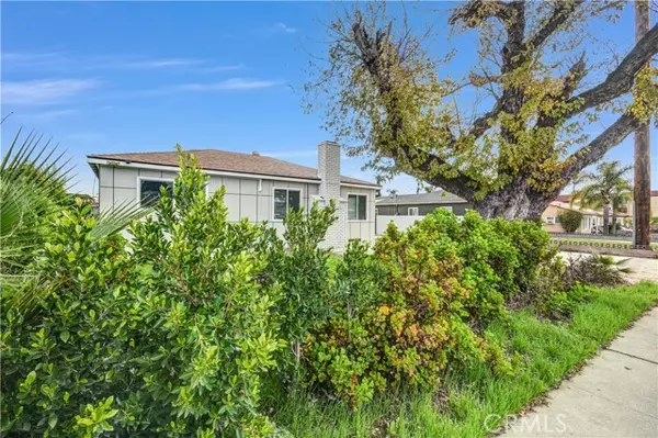 Chino, CA 91710,12811 Oaks