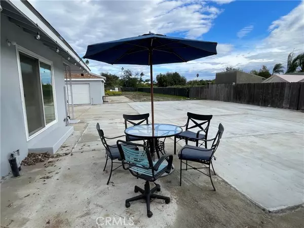 Chino, CA 91710,12811 Oaks