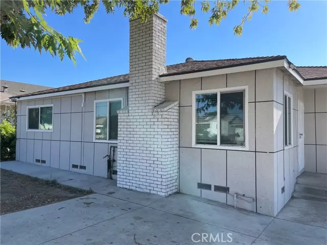 Chino, CA 91710,12811 Oaks