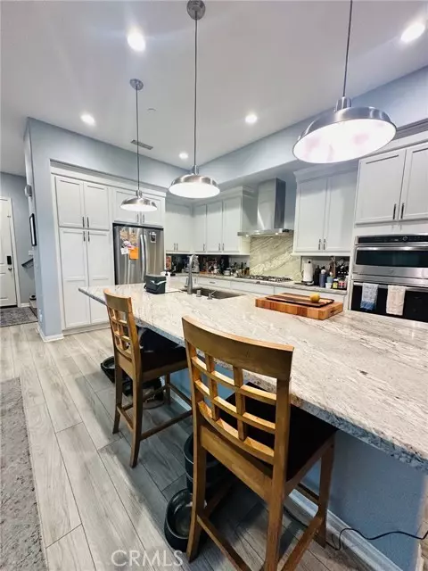 Irvine, CA 92618,144 Spectacle