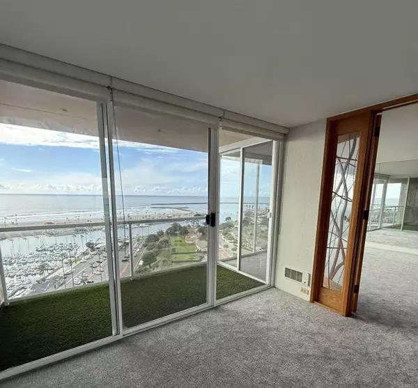 Oceanside, CA 92054,1200 Harbor DR 16B