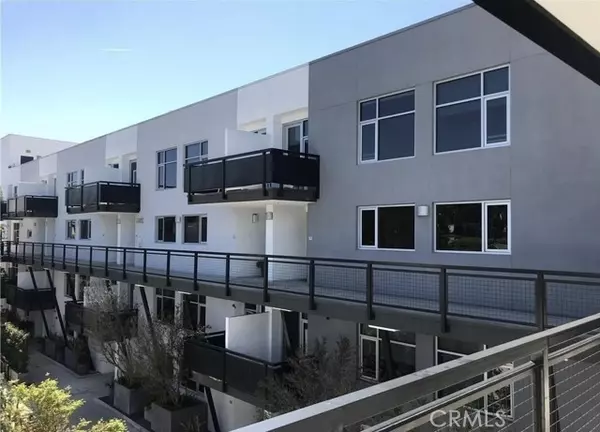 Los Angeles, CA 90029,4111 W Sunset 540