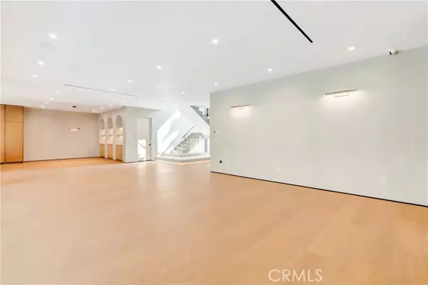 Valley Village, CA 91607,5149 Beeman AVE