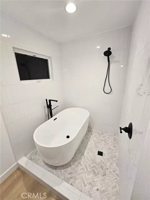 Granada Hills, CA 91344,16124 San Fernando Mission BLD