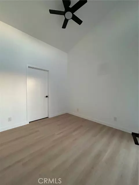 Granada Hills, CA 91344,16124 San Fernando Mission BLD