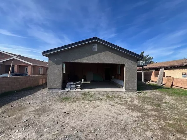 10628 Valencia, Bloomington, CA 92316