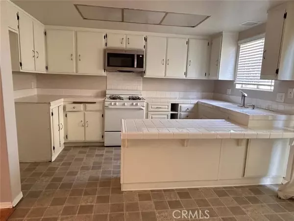 Santa Maria, CA 93454,427 E Park AVE 2