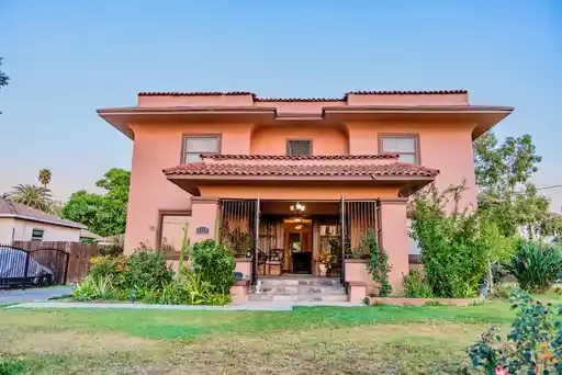 6770 Palm AVE, Riverside, CA 92506