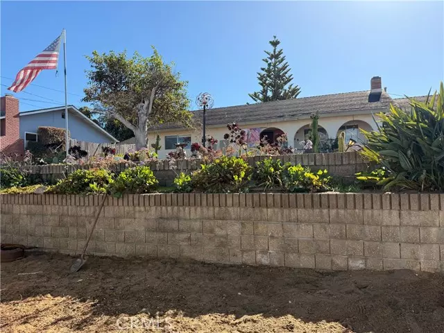 Los Osos, CA 93402,749 Woodland