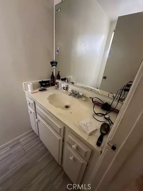 Van Nuys, CA 91405,15051 Sherman