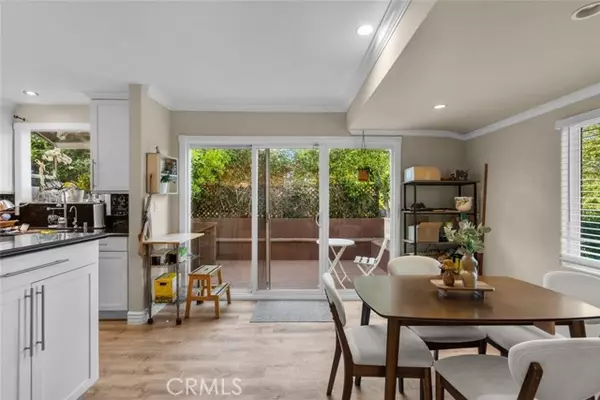 Encino, CA 91316,4951 Enfield AVE