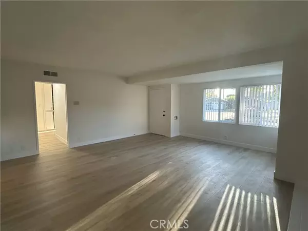 Long Beach, CA 90815,2361 Faust AVE