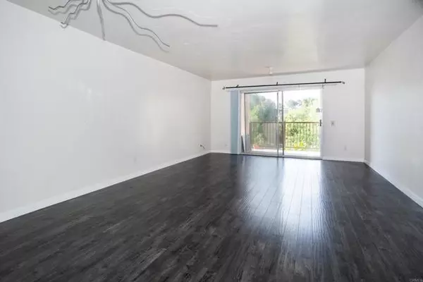 La Mesa, CA 91942,5700 Baltimore DR 16