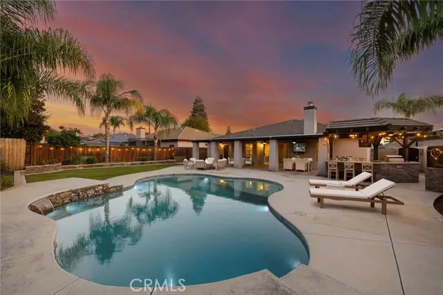 Bakersfield, CA 93312,9804 Anaparno